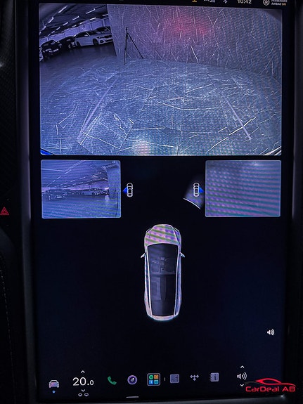 Tesla Model X 23 of 27