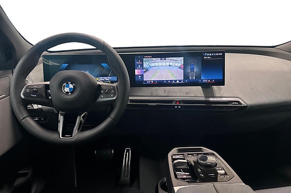 BMW iX 8 of 20