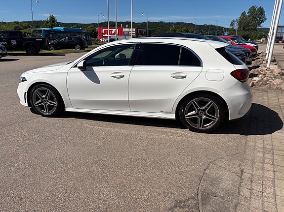 Mercedes-Benz A180 3 of 5