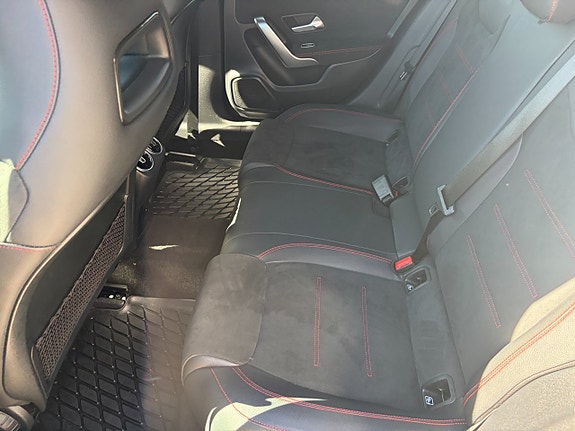 Mercedes-Benz A180 16 of 18
