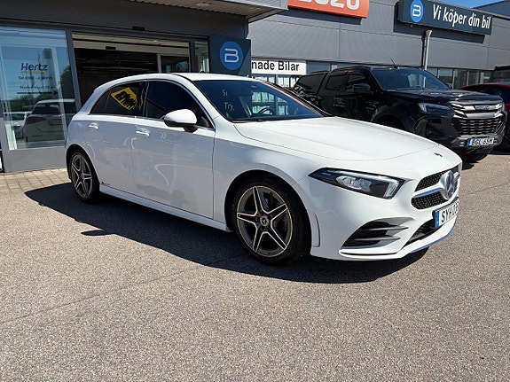 Mercedes-Benz A180 2 of 5