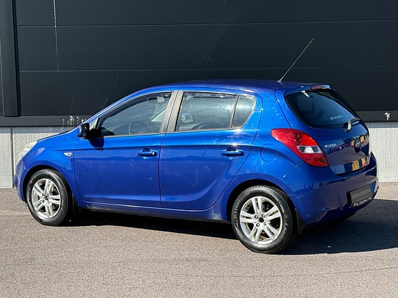 Hyundai i20 9 of 19