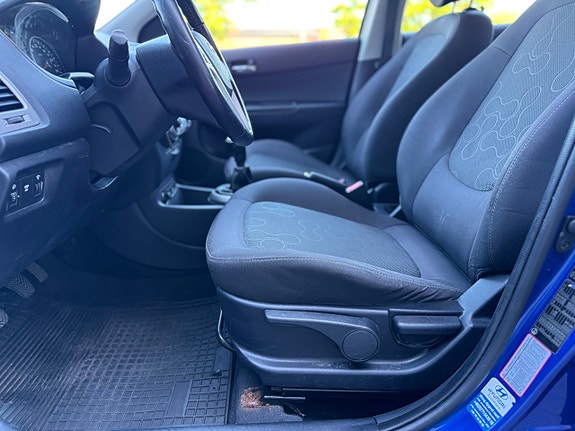 Hyundai i20 10 of 19