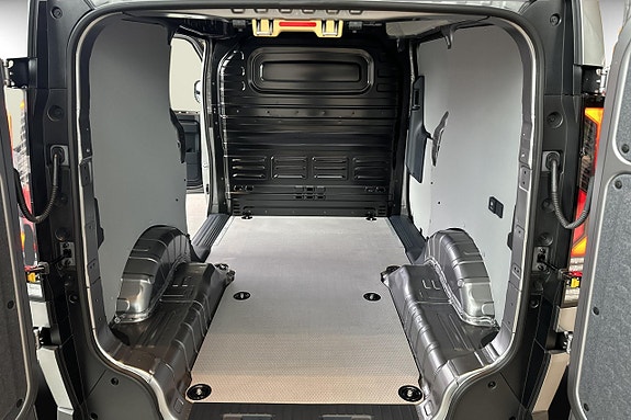 Kia PV5 13 of 28