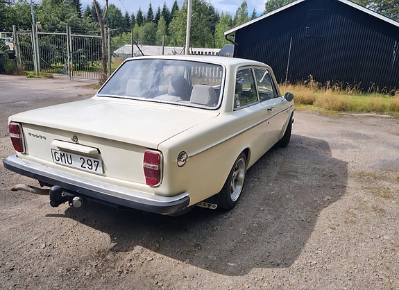 Volvo 142 3 of 4