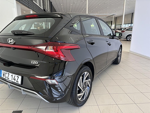 Hyundai i20 5 of 10
