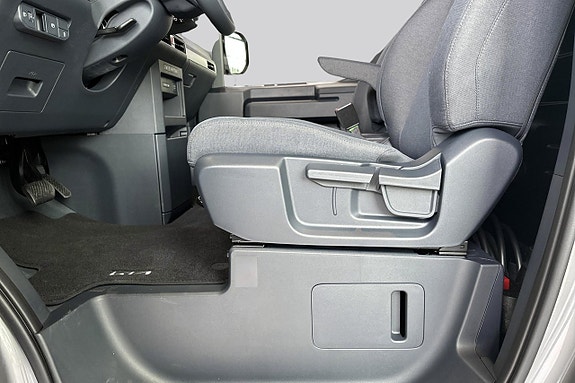 Kia PV5 17 of 28