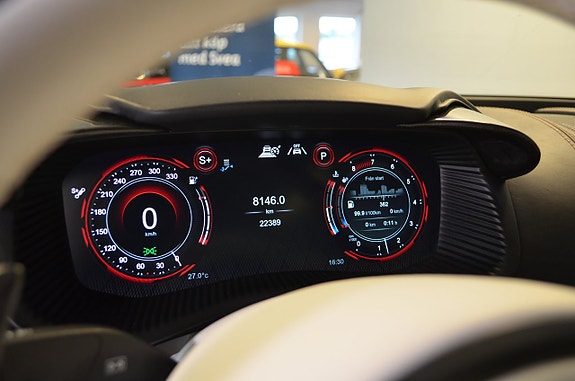Aston Martin DBX 14 of 26