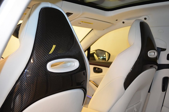 Aston Martin DBX 11 of 26