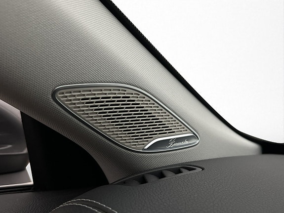 Mercedes-Benz CLA250 e 14 of 30