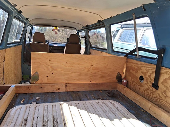 Volkswagen Transporter 3 of 5
