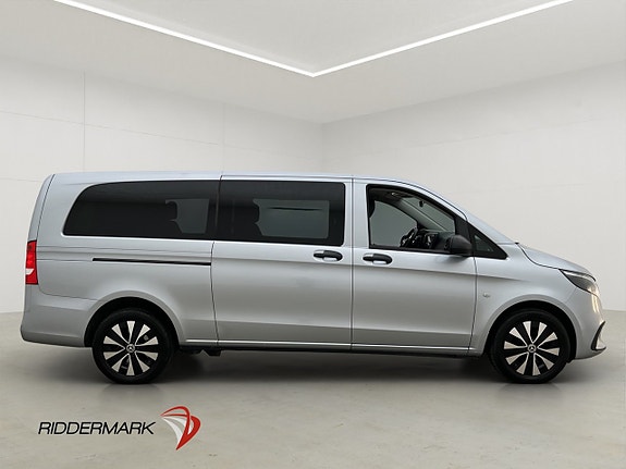 Mercedes-Benz eVito Tourer 2 of 5