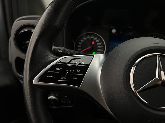 Mercedes-Benz eVito Tourer 19 of 30