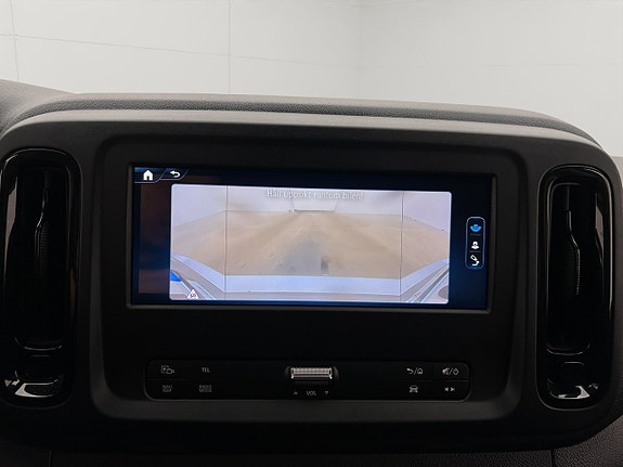 Mercedes-Benz eVito Tourer 22 of 30