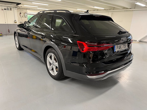 Audi A6 allroad 4 of 5