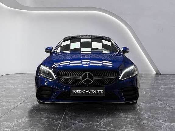 Mercedes-Benz C300 8 of 19