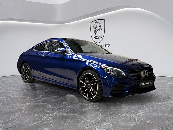Mercedes-Benz C300 7 of 19