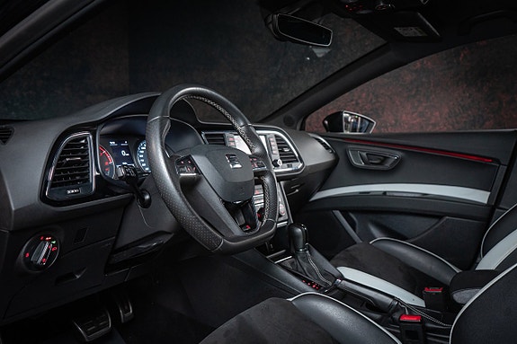 Seat Leon 17 of 28