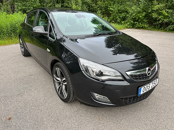 Opel Astra 3 of 5