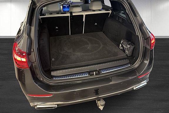 Mercedes-Benz C300 e 14 of 17