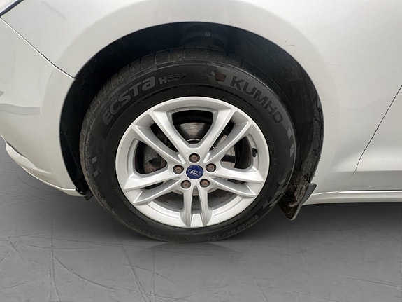 Ford Mondeo 28 of 28