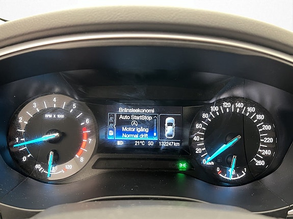 Ford Mondeo 16 of 28