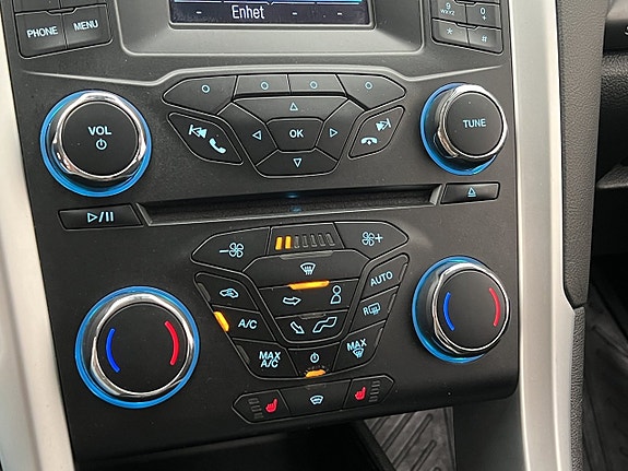 Ford Mondeo 20 of 28