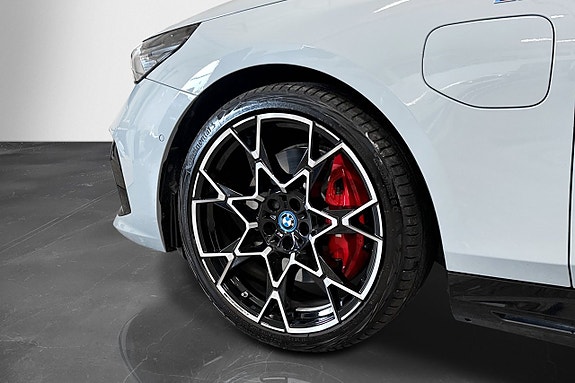 BMW 550e 25 of 26