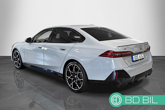 BMW 550e 2 of 5