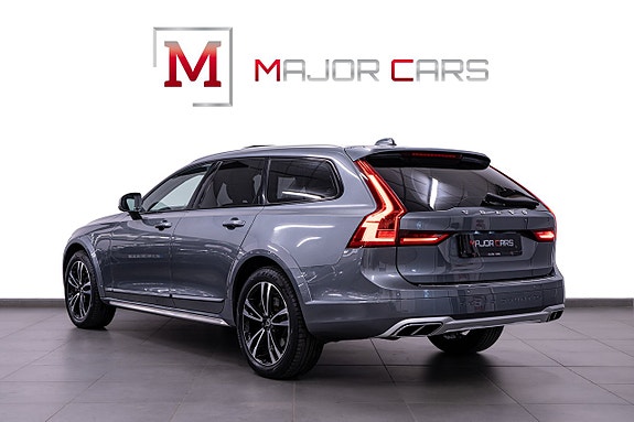 Volvo V90 Cross Country 4 of 5