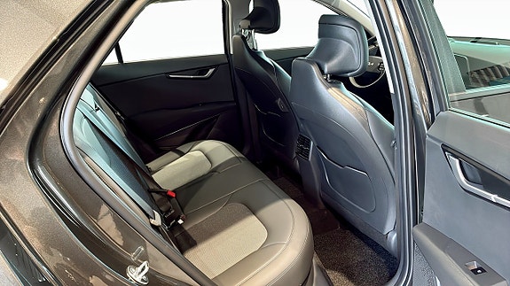 Kia Niro 5 of 16