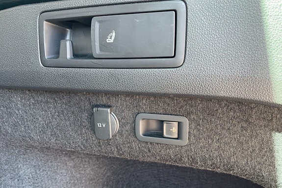 Volkswagen Passat Alltrack 15 of 18