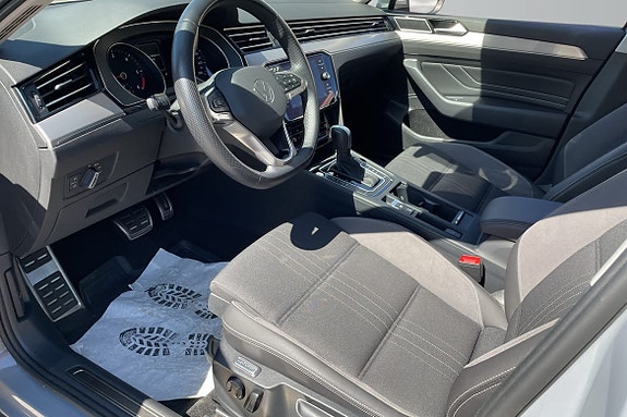 Volkswagen Passat Alltrack 10 of 18
