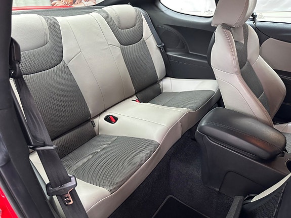 Hyundai Genesis 15 of 15