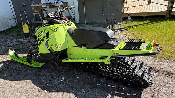 Arctic-cat 5 of 5