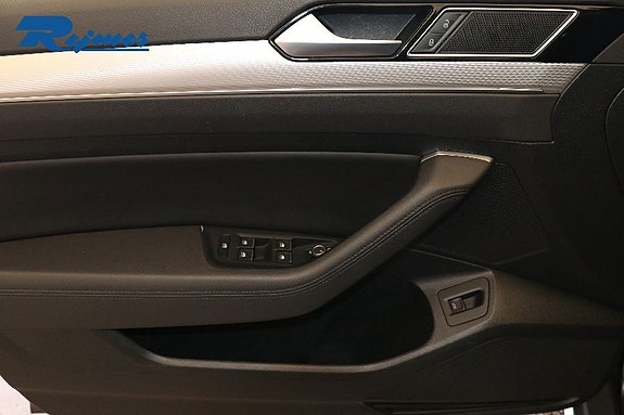 Volkswagen Passat Alltrack 15 of 20