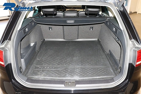 Volkswagen Passat Alltrack 16 of 20