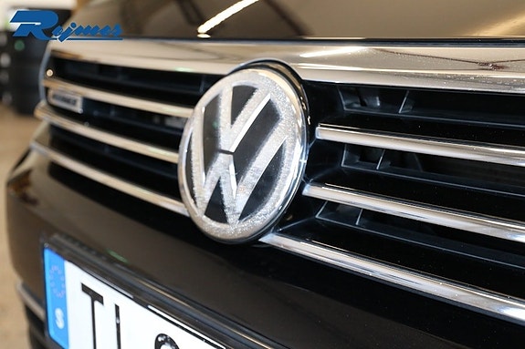 Volkswagen Passat Alltrack 17 of 20