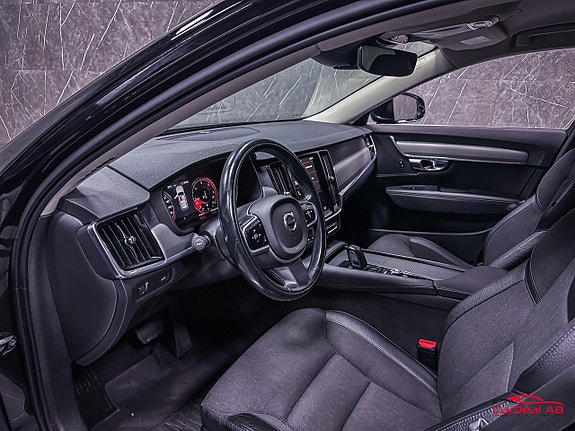 Volvo V90 11 of 24