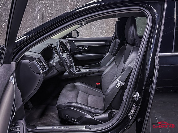 Volvo V90 10 of 24