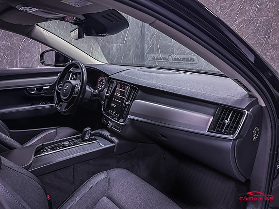 Volvo V90 13 of 24