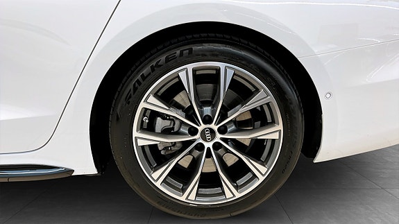 Audi A6 6 of 18