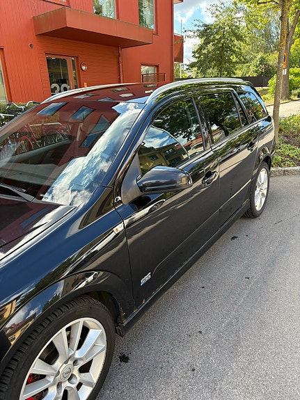 Opel Astra 2 of 5