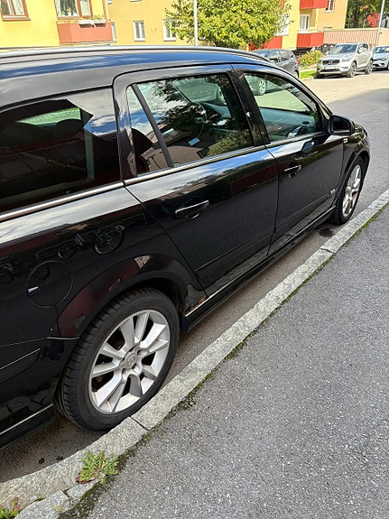 Opel Astra 4 of 5