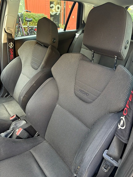 Opel Astra 6 of 6