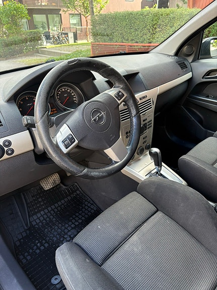 Opel Astra 5 of 5