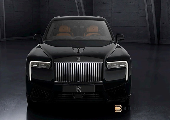Rolls Royce Cullinan 2 of 5