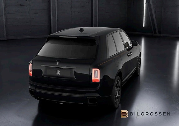 Rolls Royce Cullinan 3 of 5