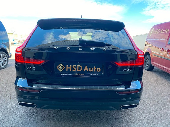 Volvo V60 Cross Country 5 of 5