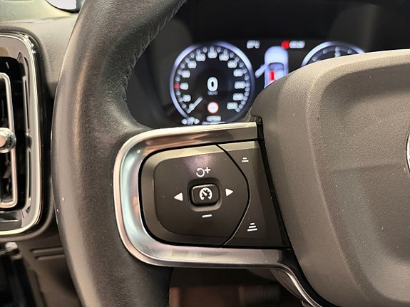 Volvo XC40 21 of 22